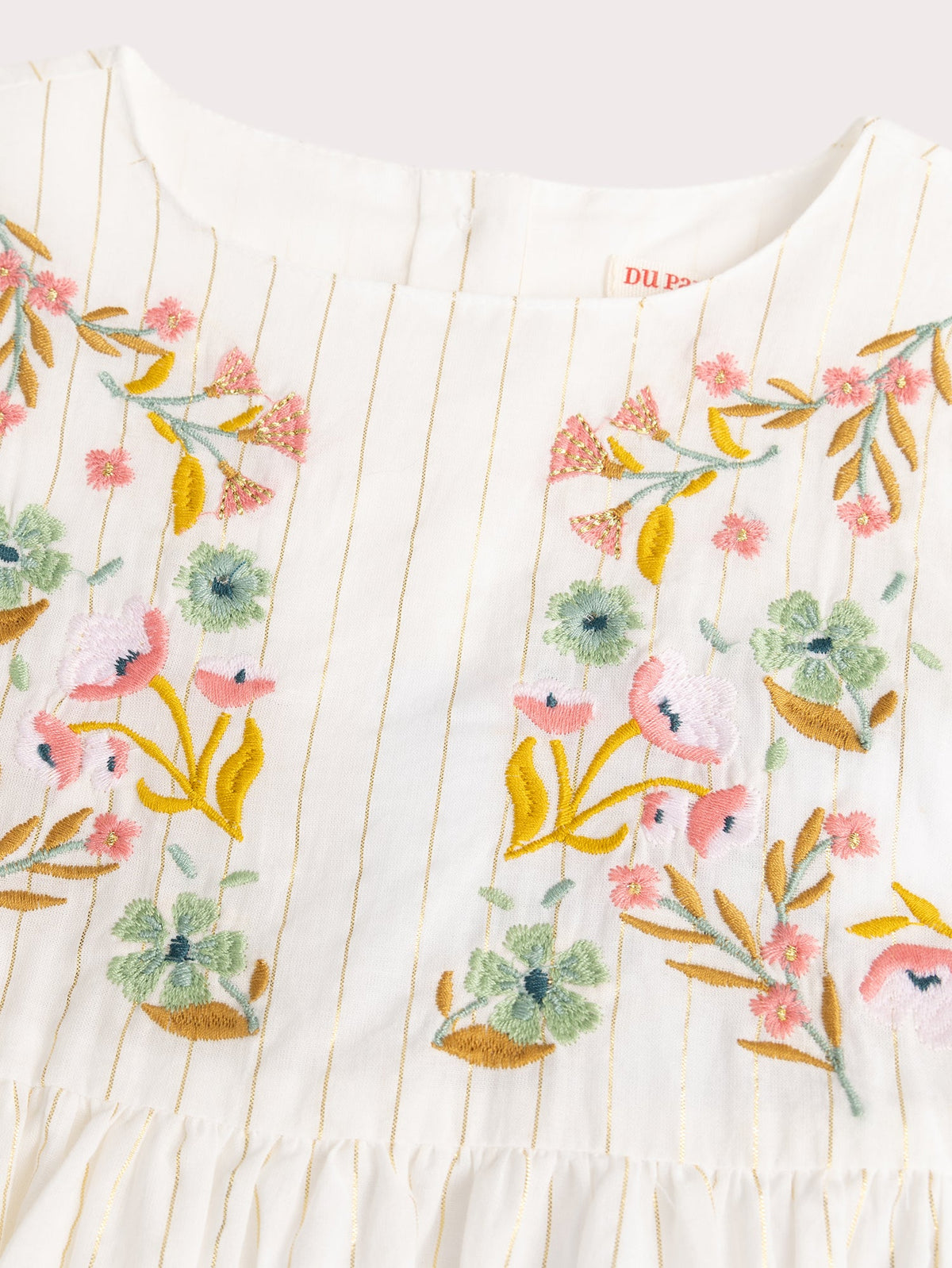 Robe écrue manches courtes à volants avec broderies - 2